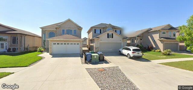 Photo of 10 Amber Trail in Winnipeg, Manitoba