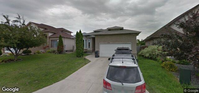 Photo of 152 Amber Trail in Winnipeg, Manitoba