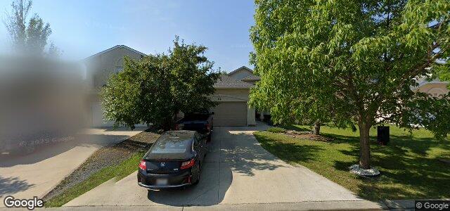 24 Courland Bay（加拿大曼尼托巴省温尼伯市）房屋照片