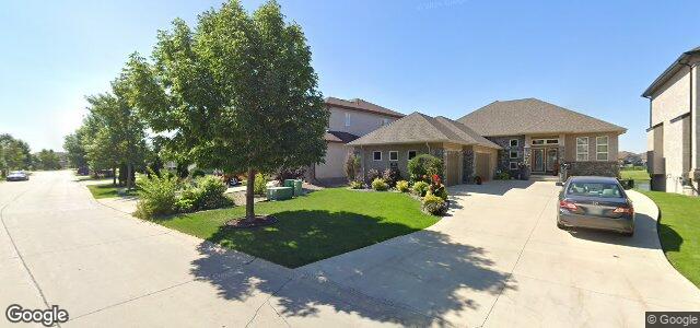 30 Massalia Drive（加拿大曼尼托巴省温尼伯市）房屋照片