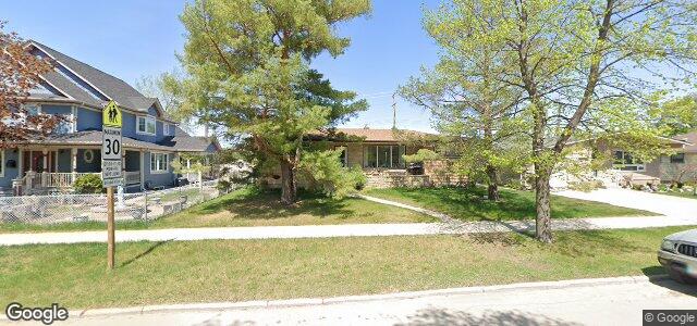 1027 Waterford Avenue（加拿大曼尼托巴省温尼伯市）房屋照片