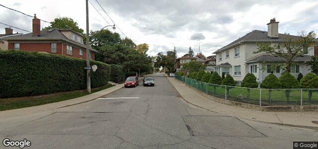 Larawan ng 1202 Rosemount Avenue sa Winnipeg, Manitoba