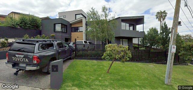 18 Barbara Crescent（加拿大曼尼托巴省温尼伯市）房屋照片