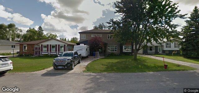 24 Dumore Bay（加拿大曼尼托巴省温尼伯市）房屋照片