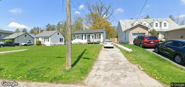 42 Barbara Crescent（加拿大曼尼托巴省温尼伯市）房屋照片