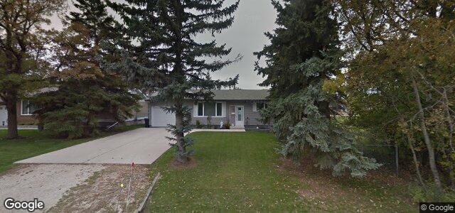 582 Charleswood Road（加拿大曼尼托巴省温尼伯市）房屋照片