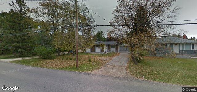 655 Charleswood Road（加拿大曼尼托巴省温尼伯市）房屋照片