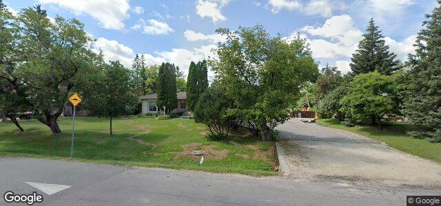 880 Charleswood Road（加拿大曼尼托巴省温尼伯市）房屋照片