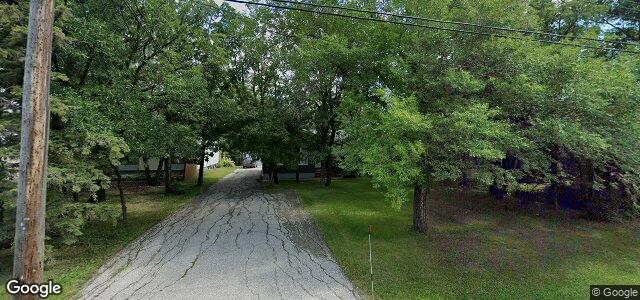 Photo of 883 Charleswood Road in Winnipeg, Manitoba