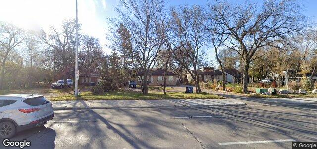 2090 Portage Avenue（加拿大曼尼托巴省温尼伯市）房屋照片