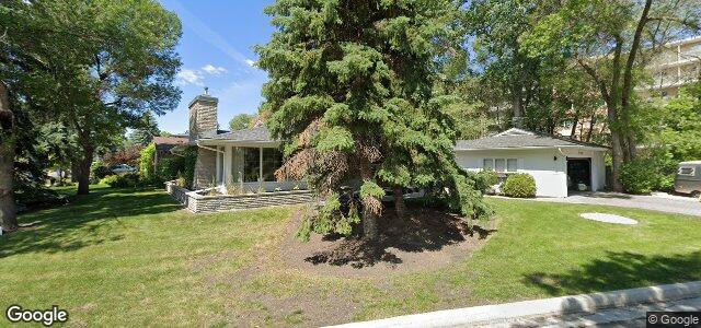 2427 Assiniboine Crescent（加拿大曼尼托巴省温尼伯市）房屋照片