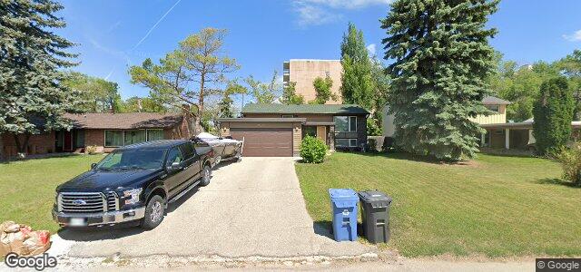 2449 Assiniboine Crescent（加拿大曼尼托巴省温尼伯市）房屋照片