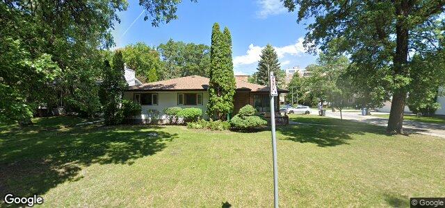 2495 Assiniboine Crescent（加拿大曼尼托巴省温尼伯市）房屋照片