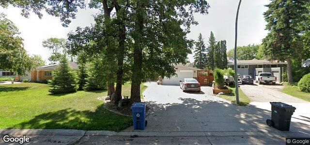 2500 Assiniboine Crescent（加拿大曼尼托巴省温尼伯市）房屋照片