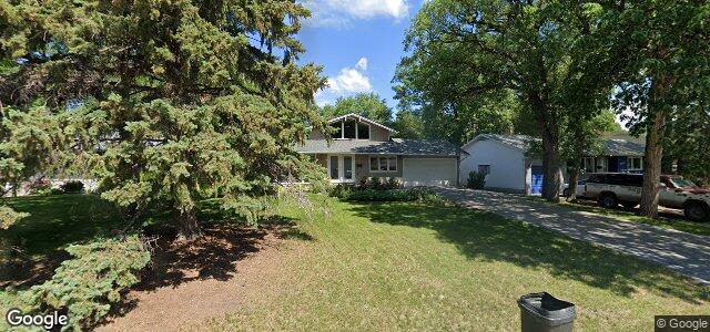 2507 Assiniboine Crescent（加拿大曼尼托巴省温尼伯市）房屋照片