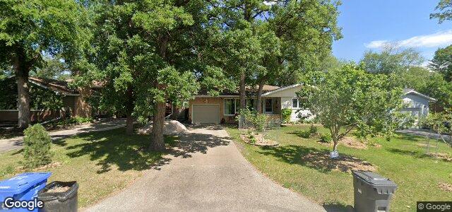 2515 Assiniboine Crescent（加拿大曼尼托巴省温尼伯市）房屋照片