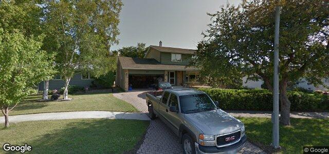 121 Athlone Drive（加拿大曼尼托巴省温尼伯市）房屋照片