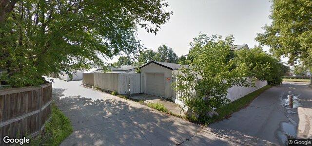 423 Booth Drive（加拿大曼尼托巴省温尼伯市）房屋照片