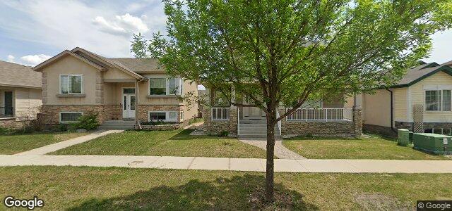 Photo of 290 Bridgeland Drive N in Winnipeg, Manitoba
