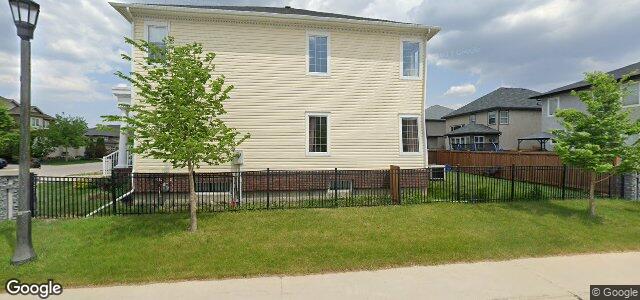 Larawan ng 38 Hunterbrook Road sa Winnipeg, Manitoba