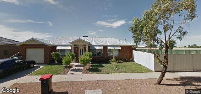 43 Appletree Crescent（加拿大曼尼托巴省温尼伯市）房屋照片