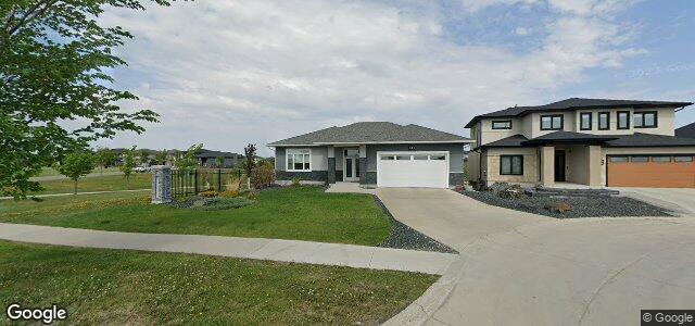 103 Bridge Lake Drive（加拿大曼尼托巴省温尼伯市）房屋照片