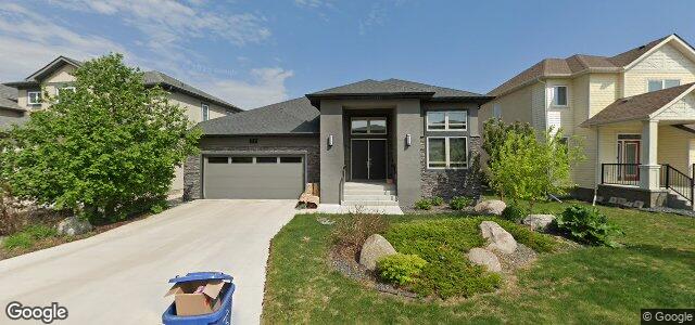 119 Red Spruce Road（加拿大曼尼托巴省温尼伯市）房屋照片