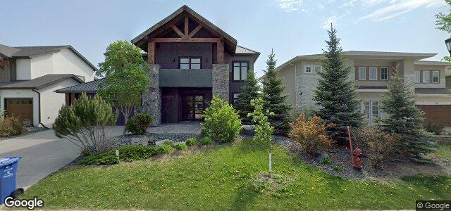 Photo of 124 Lake Bend Road in Winnipeg, Manitoba