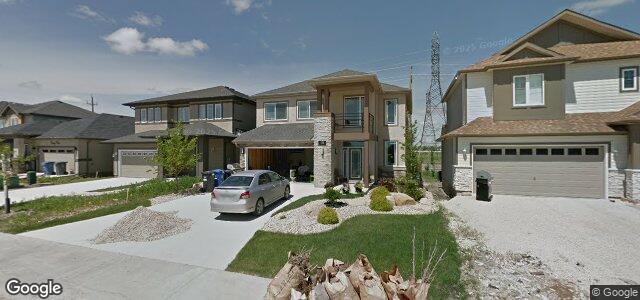 Photo of 15 Bluemeadow Road in Winnipeg, Manitoba