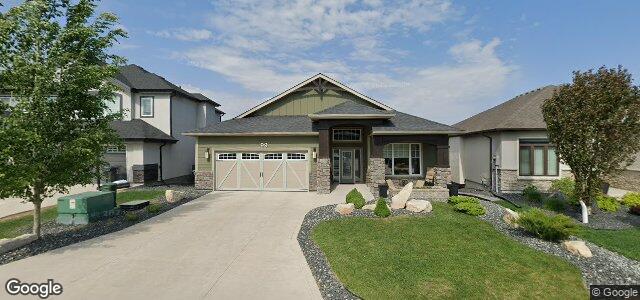 Photo of 99 Lake Bend Road in Winnipeg, Manitoba