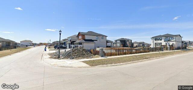 Larawan ng 200 Valley Brook Road sa Winnipeg, Manitoba