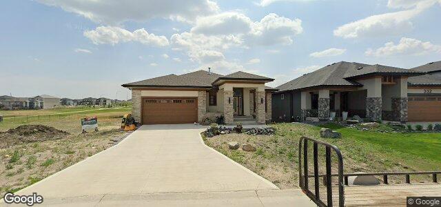 328 Willow Creek Road（加拿大曼尼托巴省温尼伯市）房屋照片