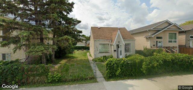 Photo of 1840 Ross Avenue W in Winnipeg, Manitoba