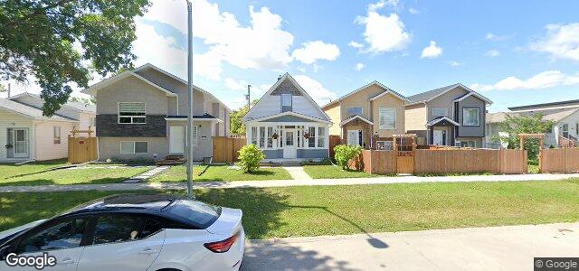 Photo of 1904 Bannatyne Avenue W in Winnipeg, Manitoba