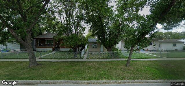 2002 Pacific Avenue W（加拿大曼尼托巴省温尼伯市）房屋照片