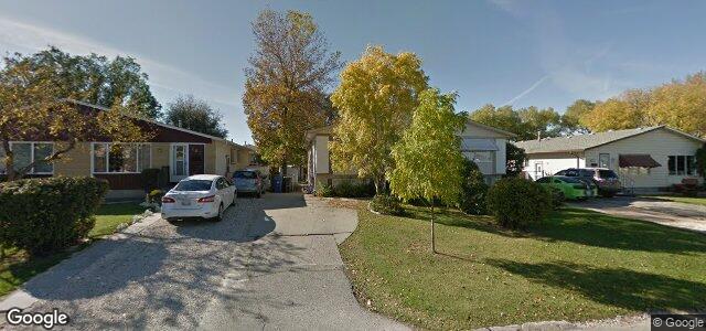 103 Bernadine Crescent（加拿大曼尼托巴省温尼伯市）房屋照片