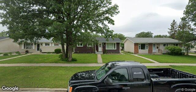 1114 Buchanan Boulevard（加拿大曼尼托巴省温尼伯市）房屋照片