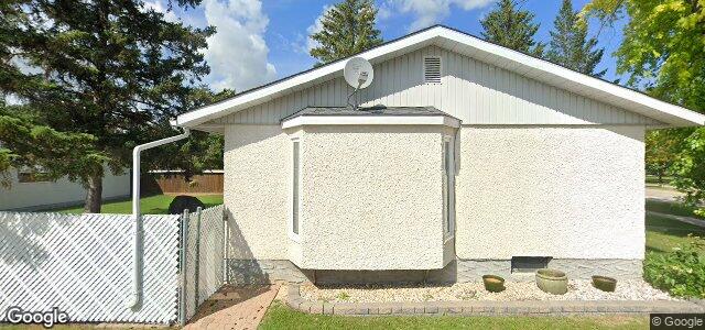 1122 Buchanan Boulevard（加拿大曼尼托巴省温尼伯市）房屋照片