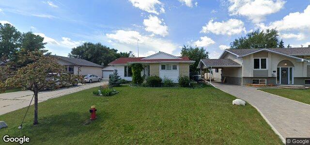 335 Risbey Crescent（加拿大曼尼托巴省温尼伯市）房屋照片