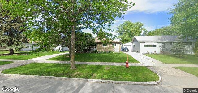 704 Isbister Street（加拿大曼尼托巴省温尼伯市）房屋照片