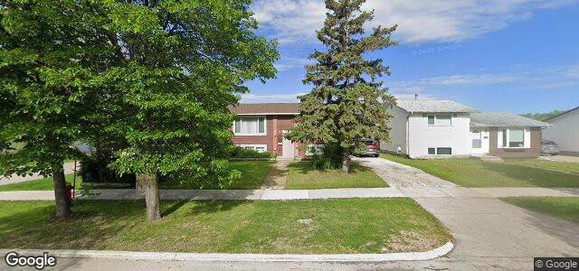 Photo of 732 Isbister Street in Winnipeg, Manitoba