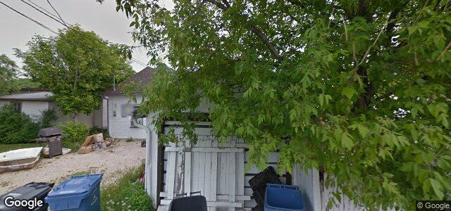 1016 Burrows Avenue（加拿大曼尼托巴省温尼伯市）房屋照片