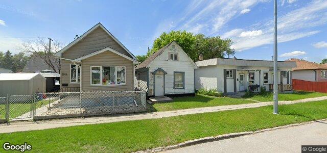 1018 Burrows Avenue（加拿大曼尼托巴省温尼伯市）房屋照片