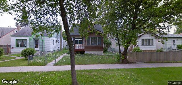 Photo of 1072 Manitoba Avenue in Winnipeg, Manitoba