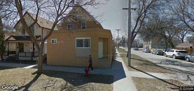 828 Manitoba Avenue（加拿大曼尼托巴省温尼伯市）房屋照片