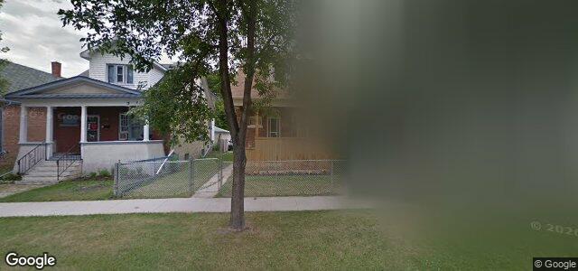 Larawan ng 858 Aberdeen Avenue sa Winnipeg, Manitoba