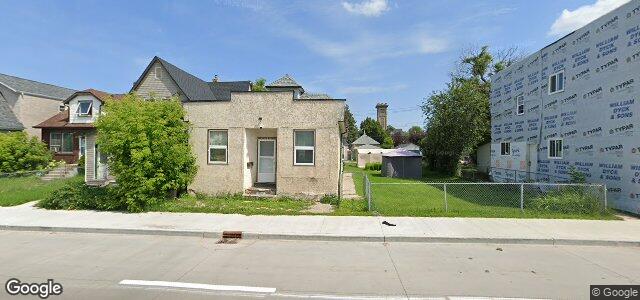 Larawan ng 875 Selkirk Avenue sa Winnipeg, Manitoba
