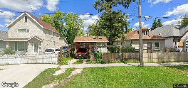 Larawan ng 881 Magnus Avenue sa Winnipeg, Manitoba