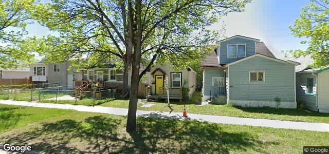 Photo of 882 Redwood Avenue in Winnipeg, Manitoba