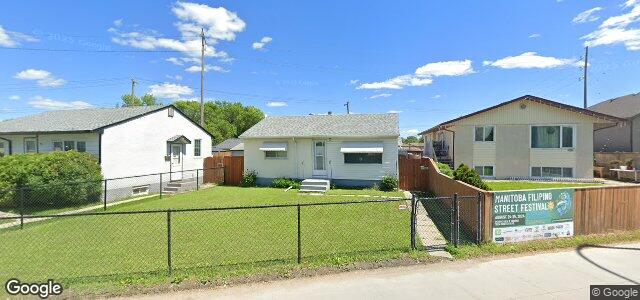 Photo of 667 Keewatin Street in Winnipeg, Manitoba
